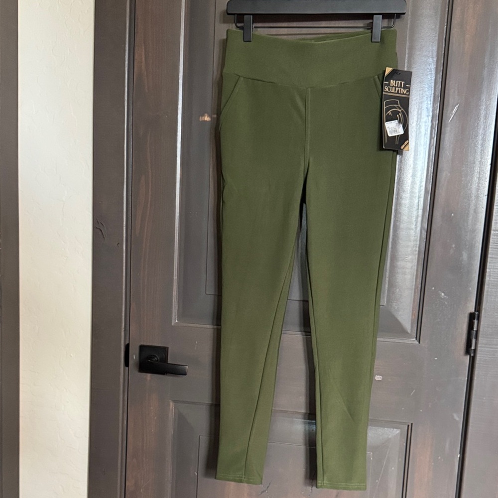 Shosho Olive Knit Sculpting Leggings